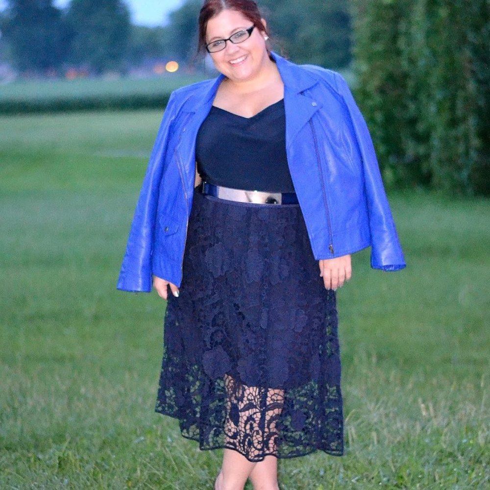 Ann Taylor navy floral lace skirt size 14 14P